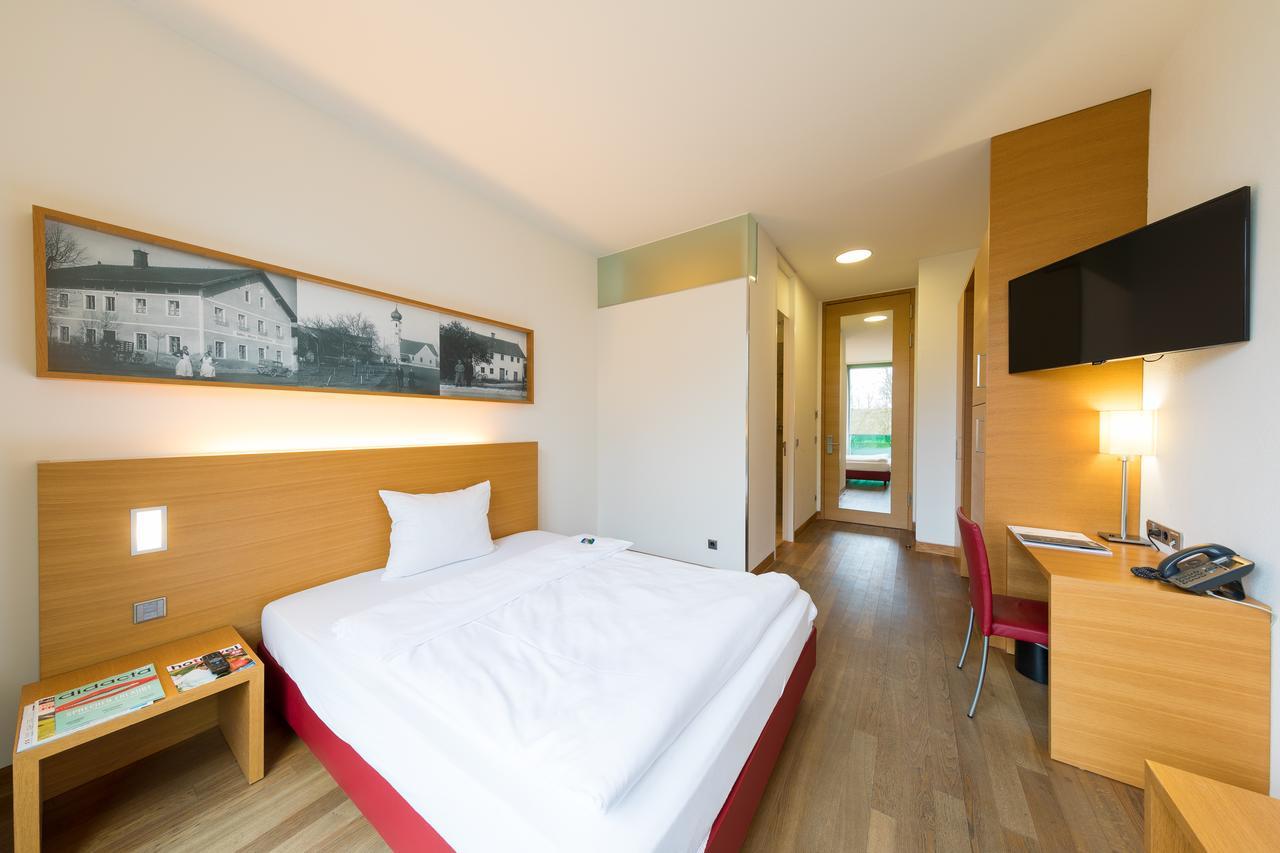 Schlossparkhotel Mariakirchen Arnstorf Bagian luar foto