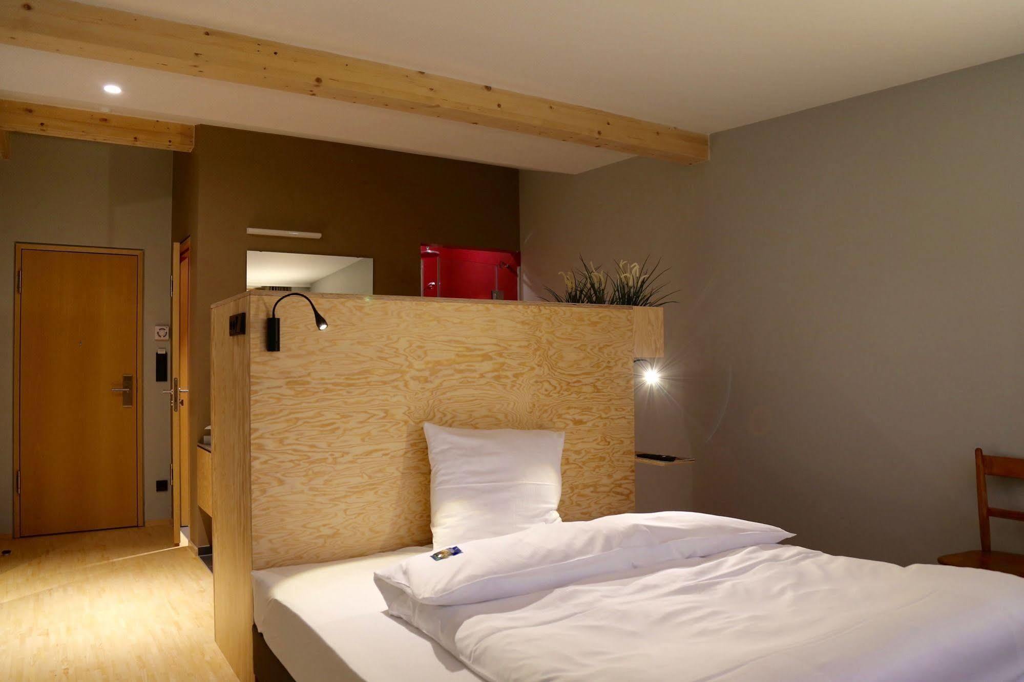 Schlossparkhotel Mariakirchen Arnstorf Bagian luar foto