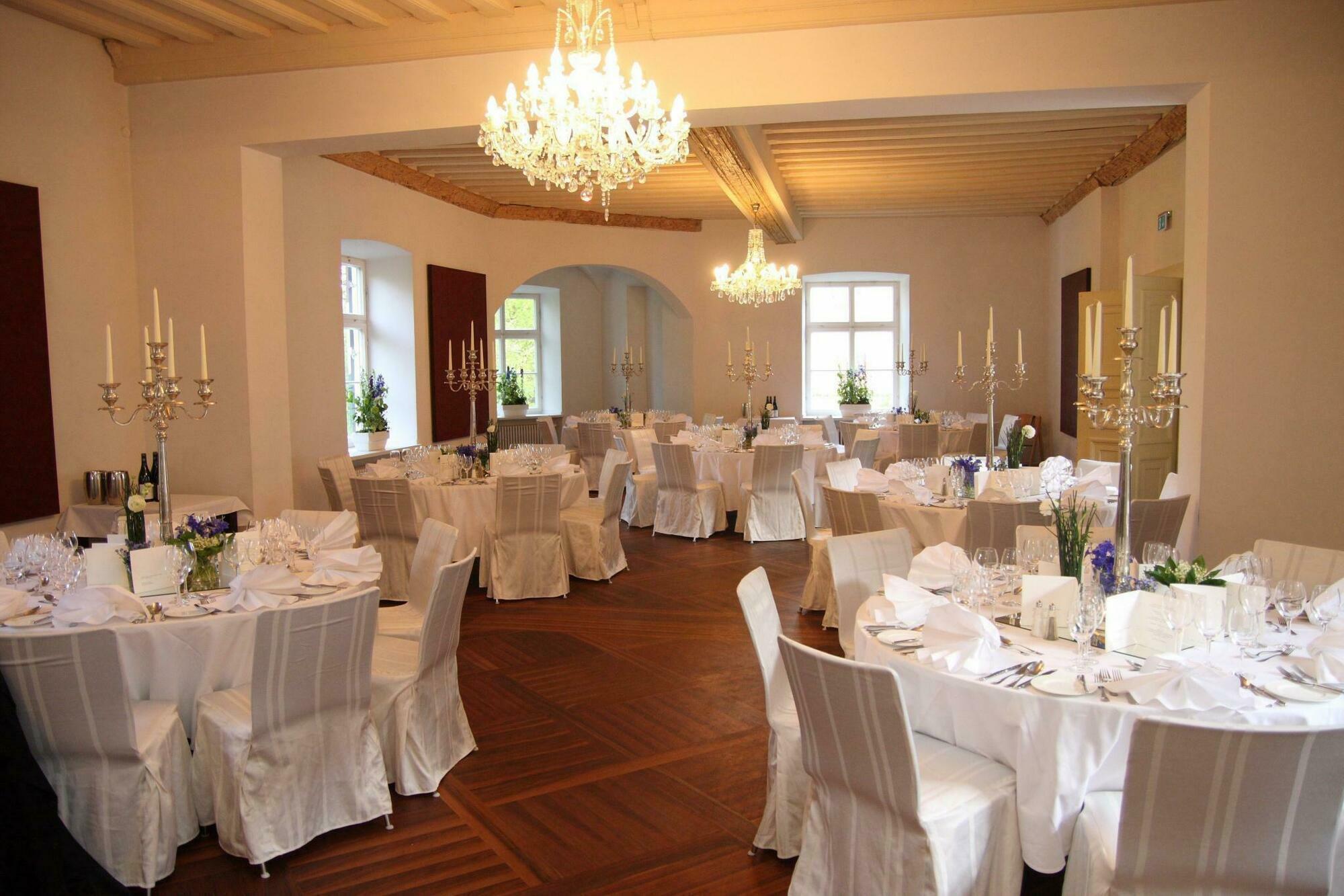 Schlossparkhotel Mariakirchen Arnstorf Bagian luar foto